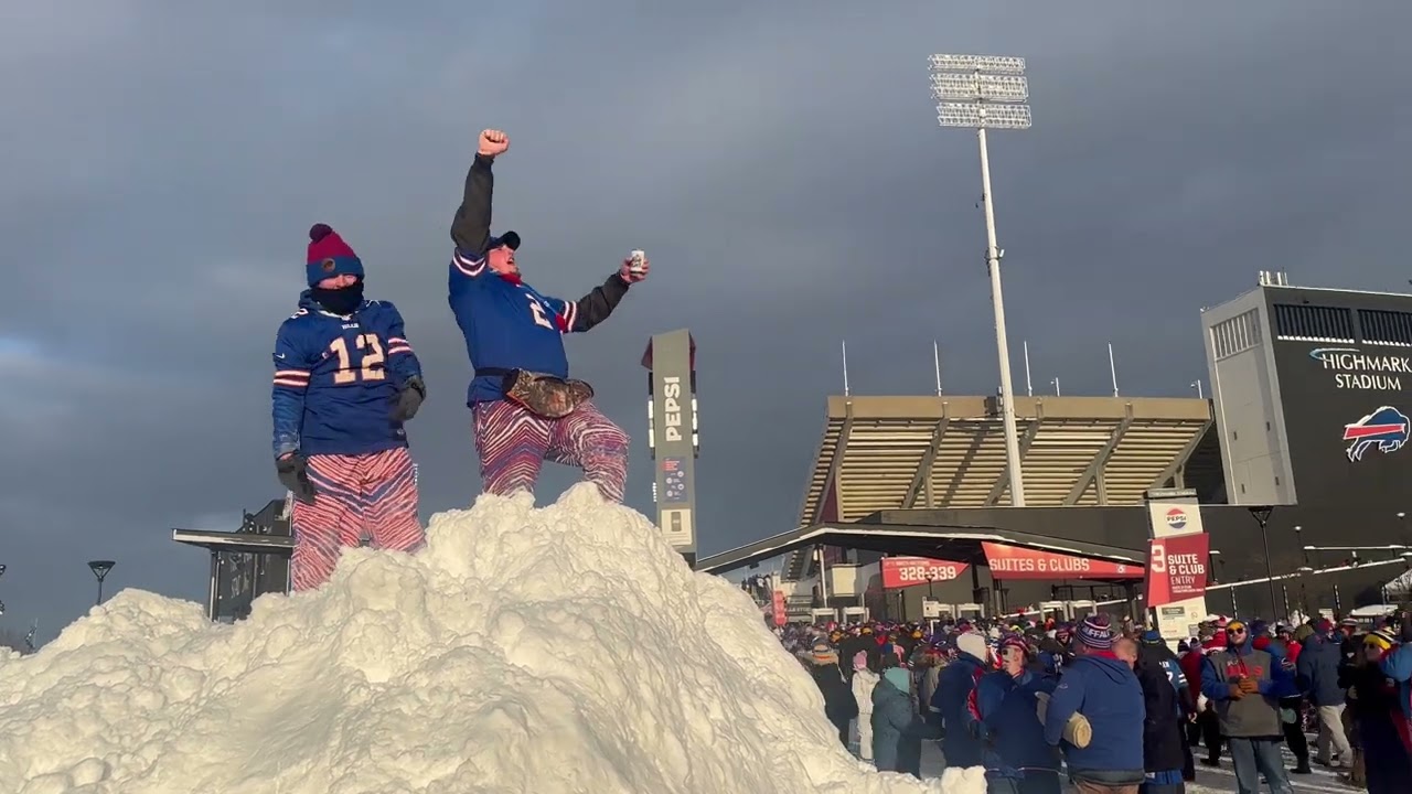 Buffalo Bill Fans Embrace Snow As They Celebrate Victory - YouTube