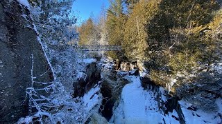 Randonnée aux chutes Monte-à-Peine-et-Des-Dalles (Sainte-Melanie)