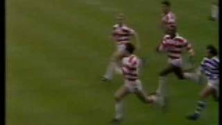 Halifax Rugby League v Wigan Rugby League Challenge Cup 88.Ellery Hanley scores