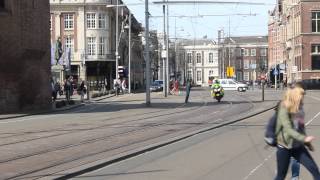 A1 Motorambulance 15-382 naar melding op het Binnenhof