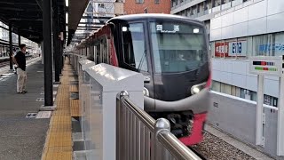 京王5000系5735F回送列車(京王ライナー送り込み回送)笹塚駅通過(2023/6/26)