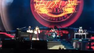 Guns N' Roses - Mr. Brownstone - 7/23/16 MetLife Stadium NJ NY