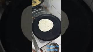 Quick roti making#புசு புசு ரொட்டி#பலூன் மைதா ரொட்டி