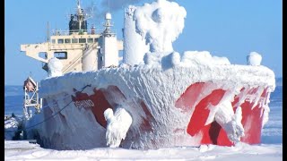 LARGE ICEBREAKER SHIPS ON ICE WAVES IN FROZEN STORM! SCARY WINTER CYCLONE! CRASH