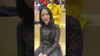 เคยรู้กันไหมว่าทำไม Dior ถึงรัก Jisoo มาก? ลองดูคลิปนี้ #jisoo #blackpink #kpop #fashion