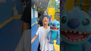 STITCH FOI BARRADO PELA DIRETORA DA ESCOLA