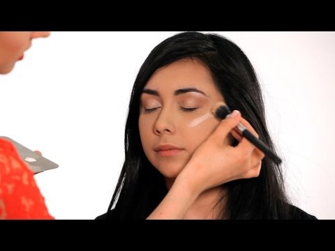 How to Make Your Face Look Thinner | Makeup Tricks How to Make Your Face Look Thinner | Makeup Tricks
