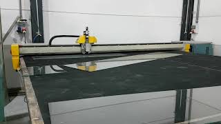 Glass cutting table