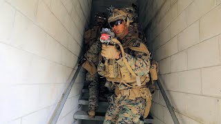 1st LAR Marines Conduct MOUT