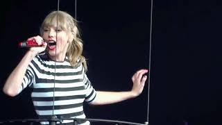 Taylor Swift - Sparks Fly (Live at The RED Tour DVD)