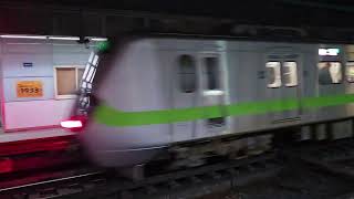 1217次基隆發車經由山線開往苗栗的銀綠色微笑號EMU900型十輛一編組EMU948區間車