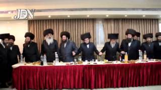 Forshpiel For The Son Of The Deizh Rebbe In Yerushalayim - Teves 5774