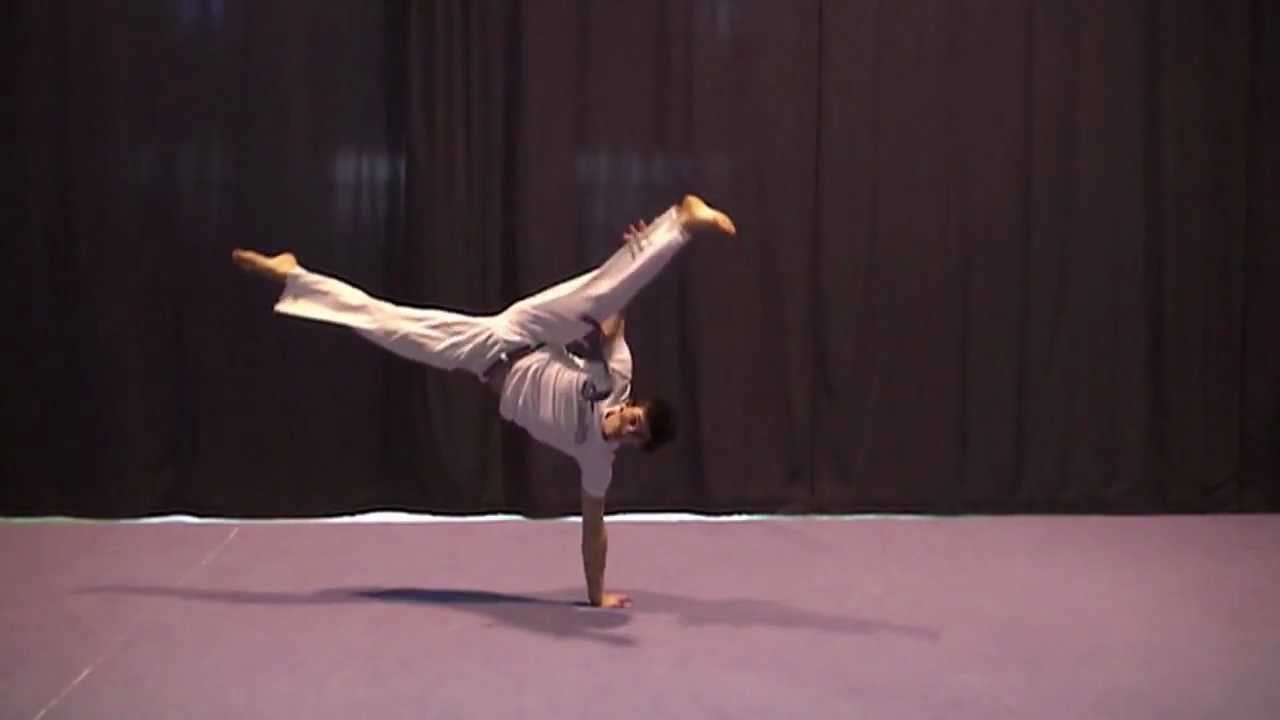 Au Batido Capoeira Movimento Slow Motion Youtube