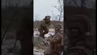 Боевые действия, вид от первого лица. Как сообщили СМИ, это засада солдат ВСУ с ПТР