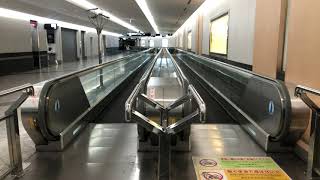 ［歩くエスカレーター］福岡空港　escalator