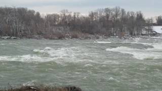 Niagara Falls \u0026 rapids in the awesome waterflow off the big cliff