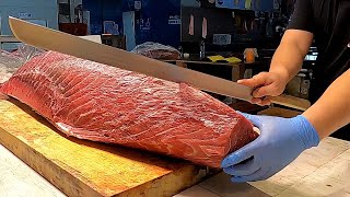 台灣東港美食 - 「黑」鮪魚血合肉料理The bluefin tuna blood color flesh cooking