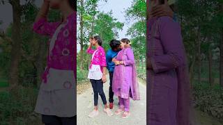 लास्ट में देखना 😅#funnyshorts #trendingshorts