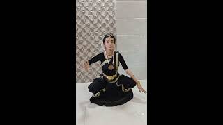 Lord Ayyappa Song - Swaminadhanam | Dance cover | Nithya