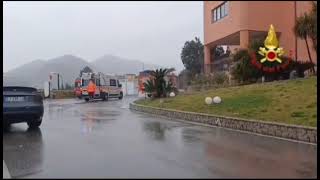 Incendio al Park Hotel di Mercato San Severino: Vigili del Fuoco in azione