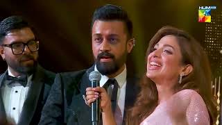 Check Out This Magical Moment From Kashmir 8th HUM Awards! #atifaslam #soniahussain