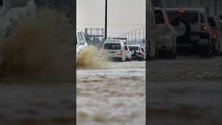 heavy rain in #makkah 24nov-2022Two dead, Jeddah schools and universities close due to weather