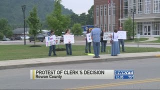 Dozens protest Rowan County clerk's decision on marriage licenses