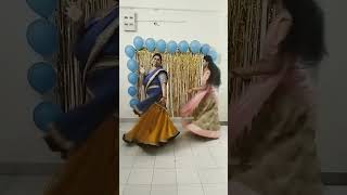 dance on bavagari choope #bavagarichoope #mother #daughter #dance #shorts