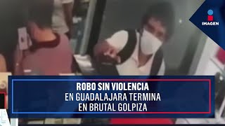 Robo sin violencia en Guadalajara termina en brutal golpiza | Noticias con Ciro Gómez Leyva