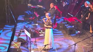 Iveta Bartošová - Vzpomínkový koncert Lucerna - Ivana Bartošová