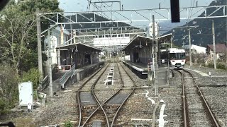 大糸線の飯森駅～白馬駅間を走行するE127系の前面展望