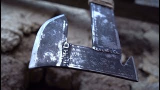 DIY HOMEMADE AXE !