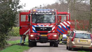 Schoorsteenbrand slaat in rietenkap in Heemserveen