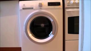 Electrolux   EWF1687HDW