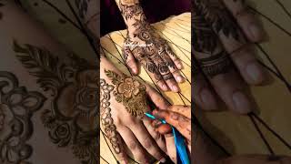 ✨Beautiful Mehndi design✨ #mehndidesign #mehndi #henna #art #artist #shanaya #mehndibyshanaya