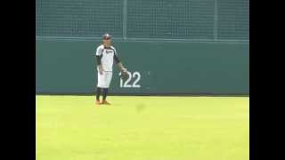 15.7.12　千葉ロッテ　荻野貴司選手外野守備練習