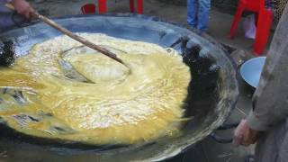 Traditional Jaggery Making | MAKING OF GURR IN PUNJAB | VILLAGE FOOD SECRETS