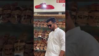 Get the best kolhapuri chappal's from priyanka shoppingmall .#youtubeshorts #viral#kolhapuri#satara