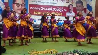 Kotauratla balikila vasati gruham namalipilla dance