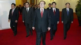 2003年3月14日，全国政协十届一次会议闭幕。