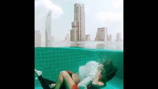 Under Water Love Kiss 😘 Tourow #dubai #tourism #shorts