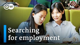 China's job prospects look bleak due to strict Covid-19 lockdowns | DW News