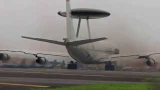 横田基地 E-3(ZZ) Take off