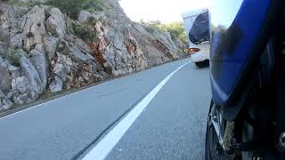 Senj - Karlobag 25.9.2021, iresponsible driver on BMW 1250 @3:20 and 3:40