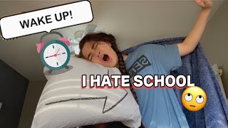 REALISTIC SCHOOL MORNING ROUTINE (RELATABLE VLOG)