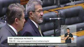 Dep. Gonzaga Patriota (PSB-PE) fala sobre demissões na Câmara dos Deputados