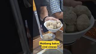 Gokil! Cuma bayar 20 ribu bisa ambil bakso semangkok-mangkoknya!!!