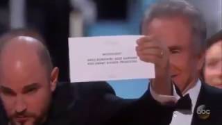 INSÓLITO ERROR EN LOS PREMIOS OSCARS 2017 | Blooper Fail The Oscars Winner \