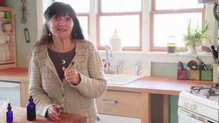 Rosemary Gladstar — How to Make an Echinacea Tincture Rosemary Gladstar — How to Make an Echinacea Tincture