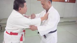 腕を巻いて一本背負い投げ－judo - wrapping an arm before ippon-zeoi (one armed shoulder) throw